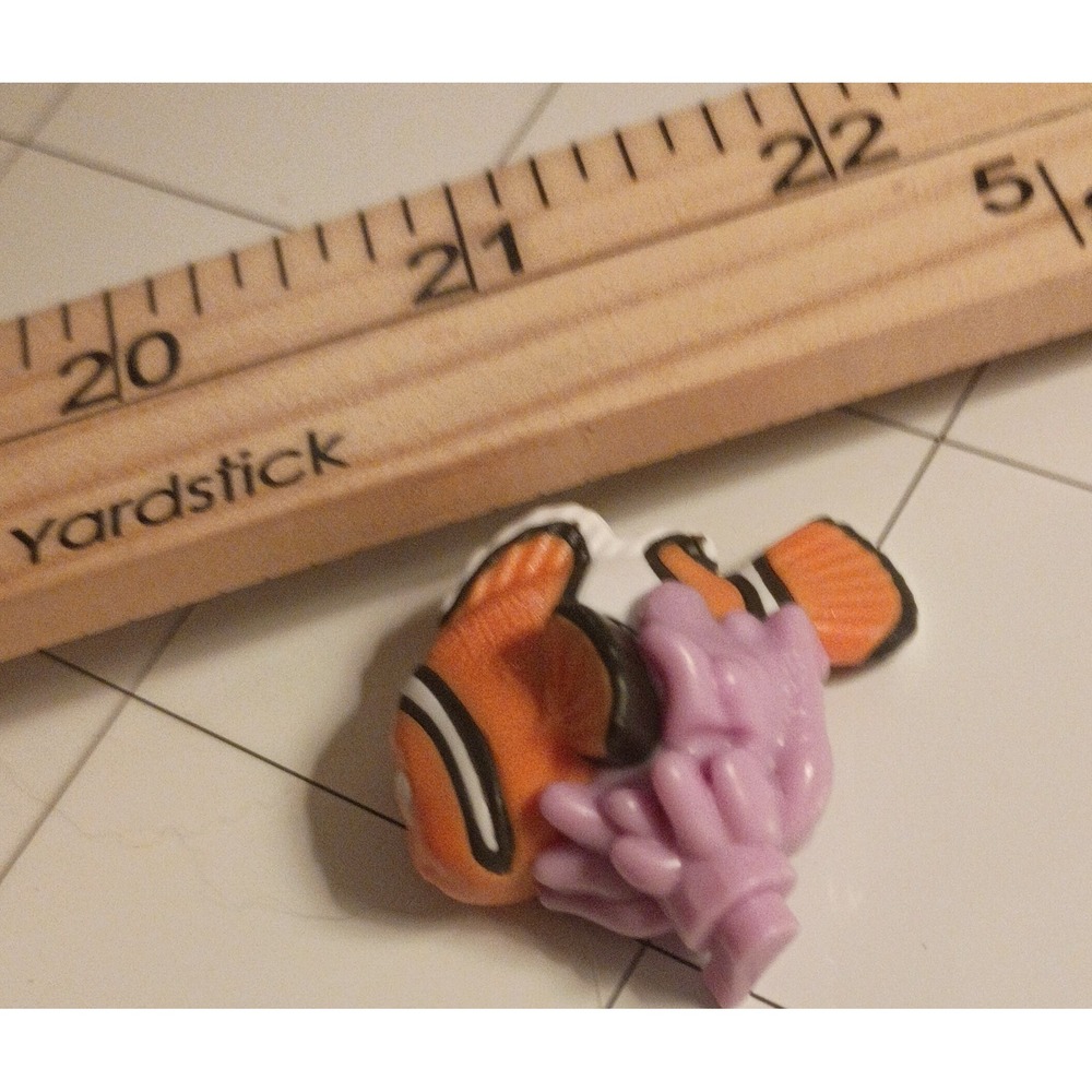 Disney Pixar Finding Nemo Clownfish Figurine VT331 Orange Purple Coral Mini Toy